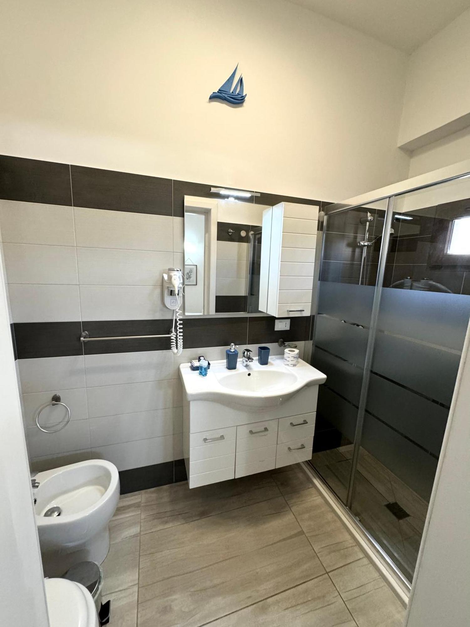 Aquarama Rooms & Apartments Torre Squillace Экстерьер фото